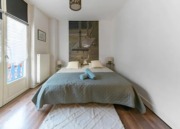 Le Besse - Calme Et Lumineux En Centre Apartmán Vichy