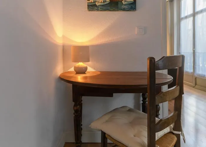 Le Besse - Calme Et Lumineux En Centre Apartmán